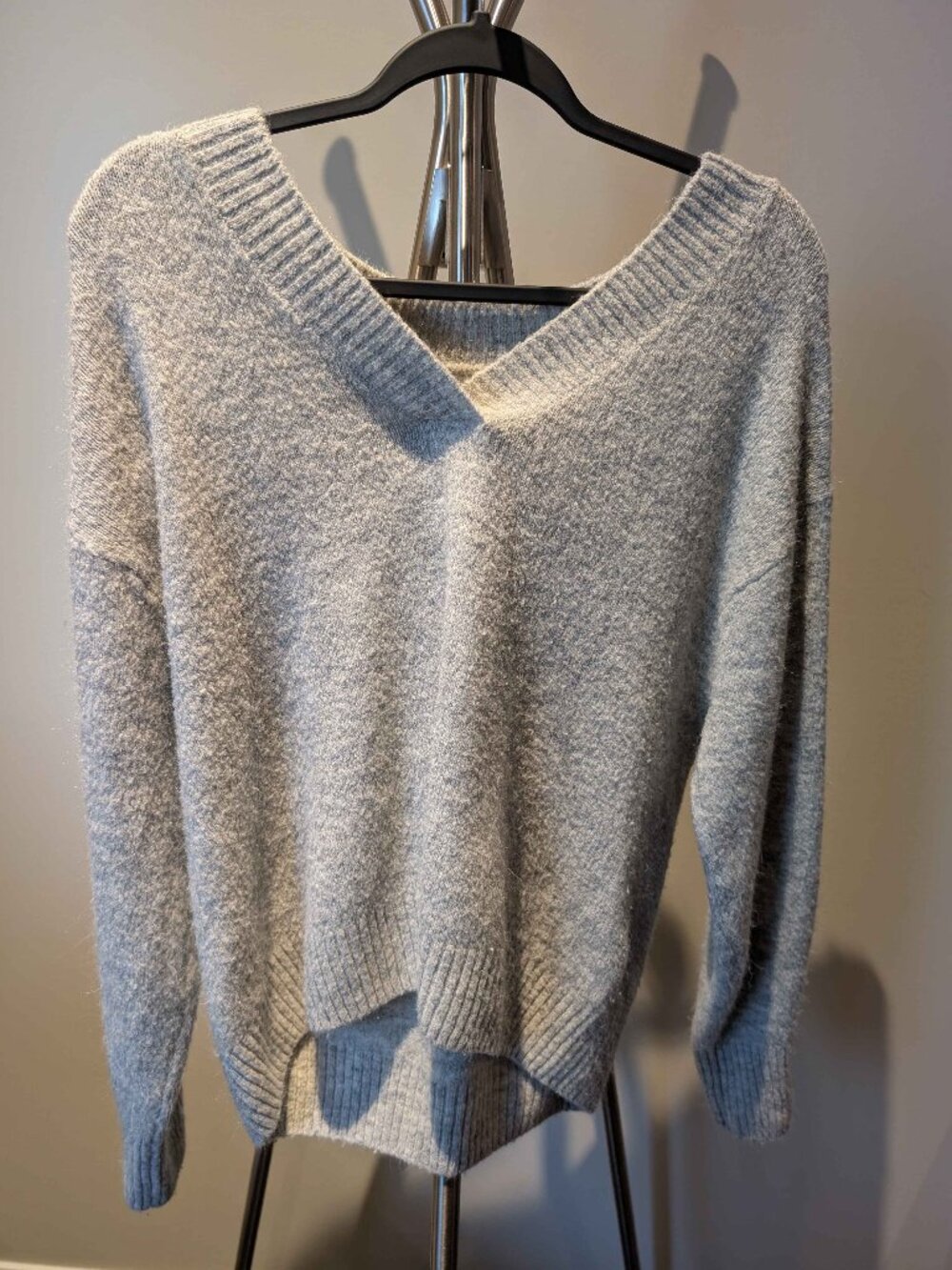 H&M Light Grey V-Neck Sweater